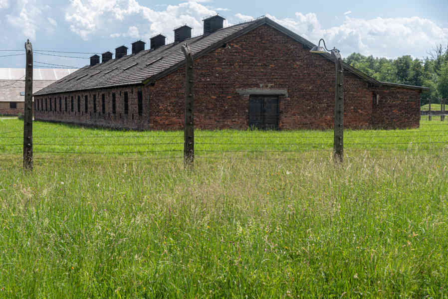 Polonia 067 - Auschwitz ll-Birkenau.jpg